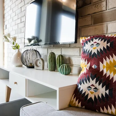 アパート Balcony - Window On Cracow