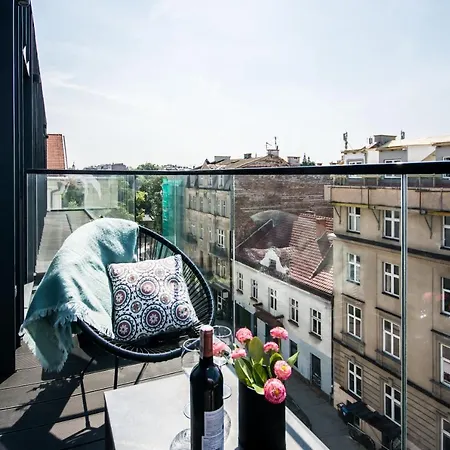 アパート Balcony - Window On Cracow *